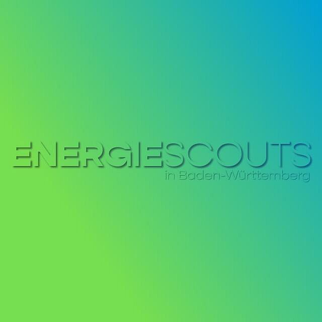 Schriftzug Energiescouts auf blau-grünem Verlauf