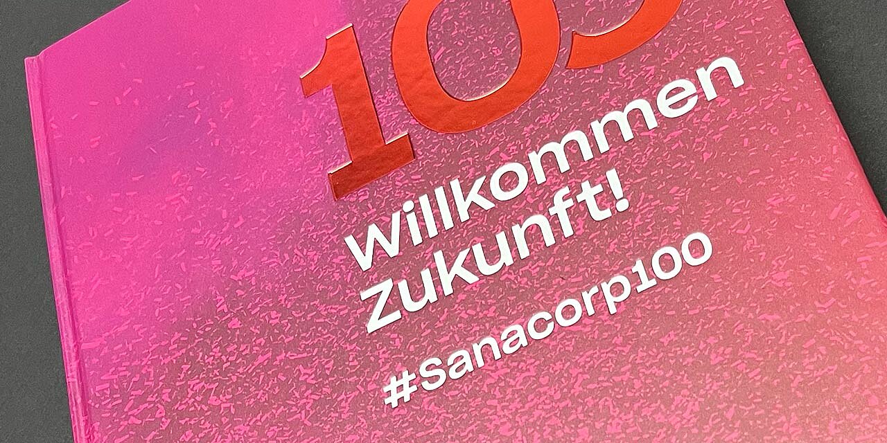 Sanacorp Chronik Cover-Detail